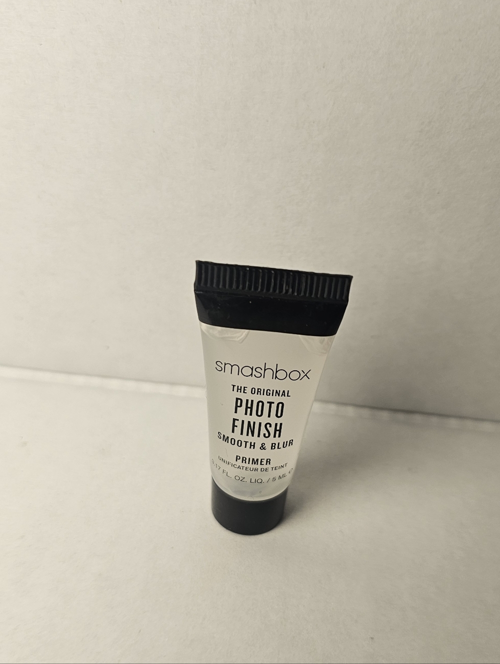 Smashbox Photo Finish Primer - White & Black Tube 0.12 Fl Oz Sample Size